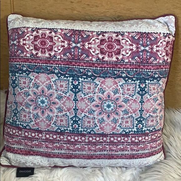 ENVOGUE OVERSIZE DECORATIVE PILLOW‎ SIZE 18X20 - Picture 1 of 9